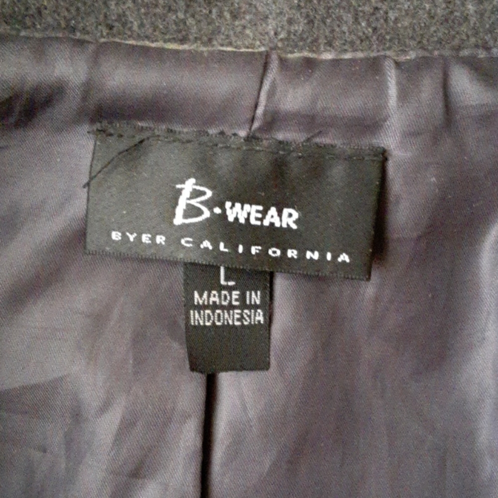 Jacket - Picture 3 of 3